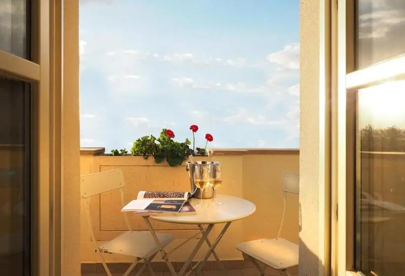 اتاق لوکس با بالکن, Corteviva Boutique B&b