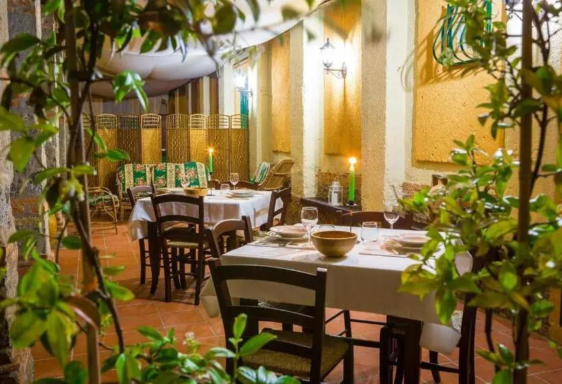 スタンダードルーム, Casale Trainaro