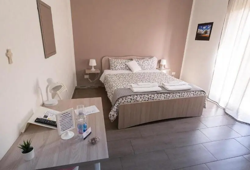 コンフォートトリプルルーム, Al Qatta Bed & Breakfast