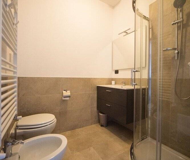 חדר משפחתי, B&b Al Sentiero