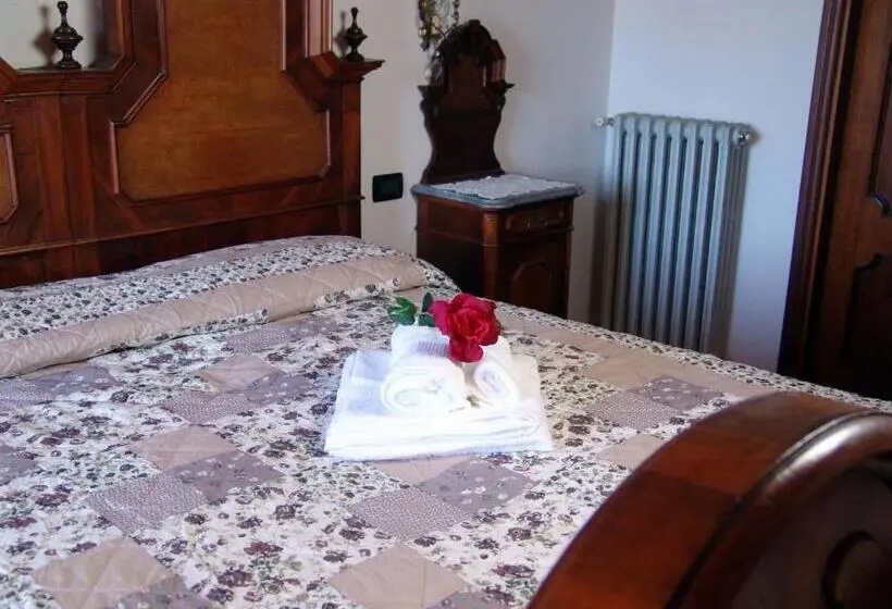 ３ベッドルームハウス, Casa Vacanze Cascina Campagnola