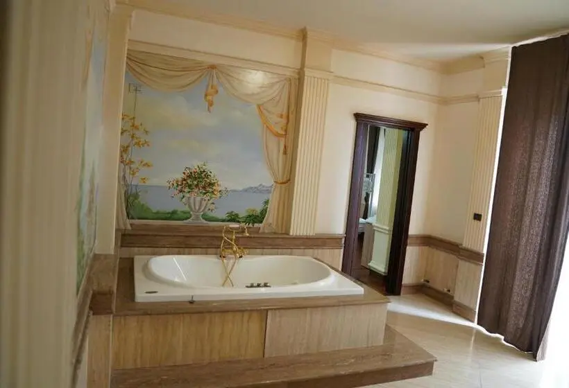 سوئیت با تخت بزرگ, Villa Princi