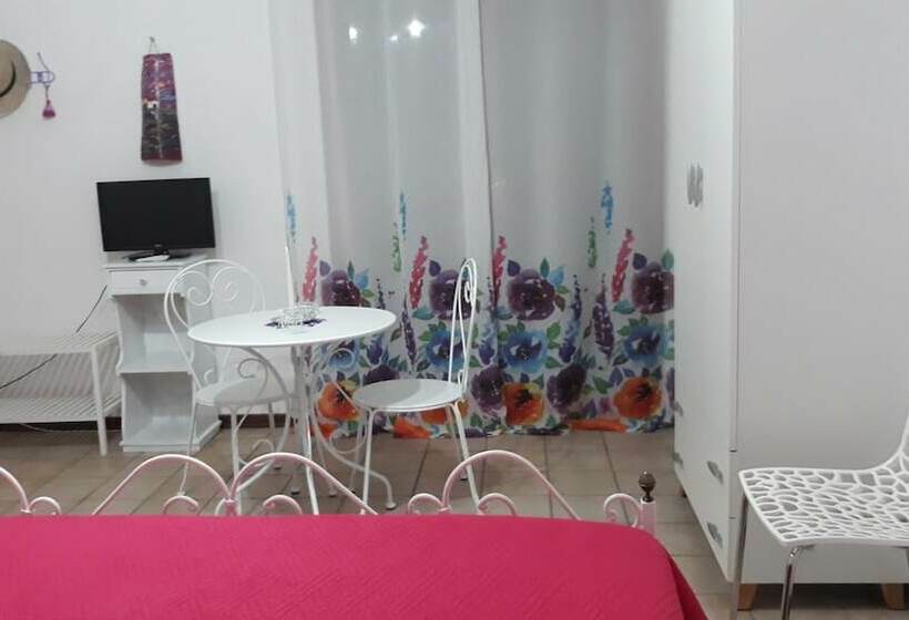 Классический Номер Вид на Сад, Villetta Orchidea