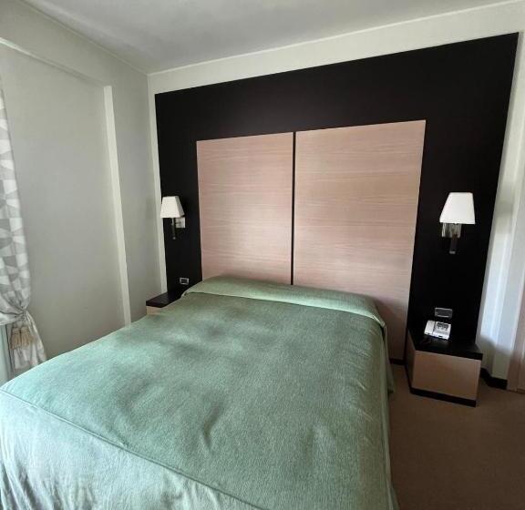 חדר סטנדרט, Ludovico Ariosto