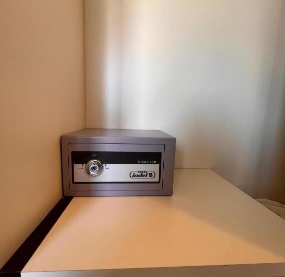 חדר סטנדרט, Ludovico Ariosto