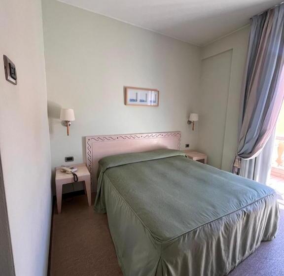 חדר סטנדרט, Ludovico Ariosto