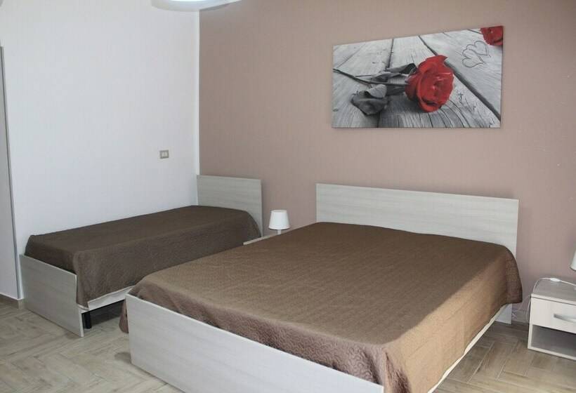 スタンダードトリプルルーム, Affittacamere La Traversa