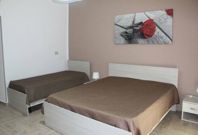 スタンダードトリプルルーム, Affittacamere La Traversa