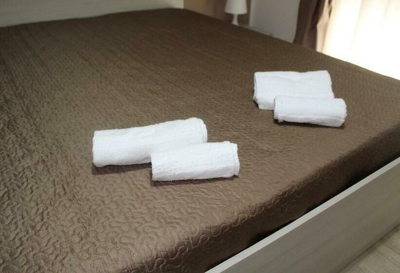 スタンダードトリプルルーム, Affittacamere La Traversa