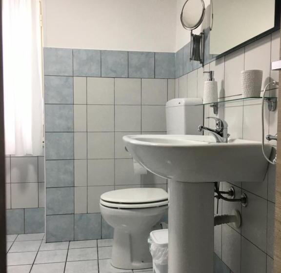 スタンダードトリプルルーム, Affittacamere La Traversa