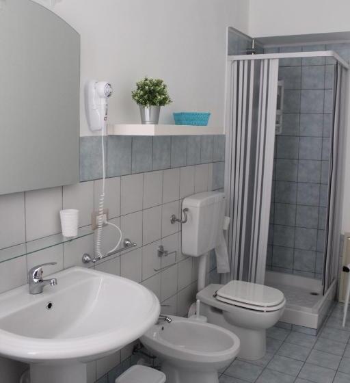 スタンダードトリプルルーム, Affittacamere La Traversa