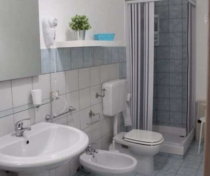 スタンダードトリプルルーム, Affittacamere La Traversa