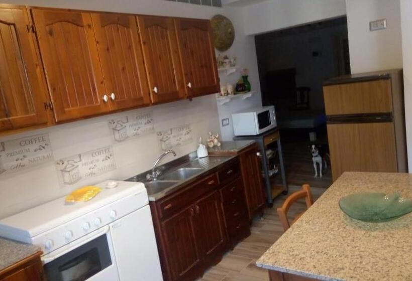 סטודיו משפחתי, Vera Vacanza