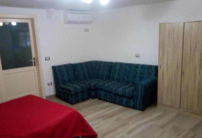 סטודיו משפחתי, Vera Vacanza