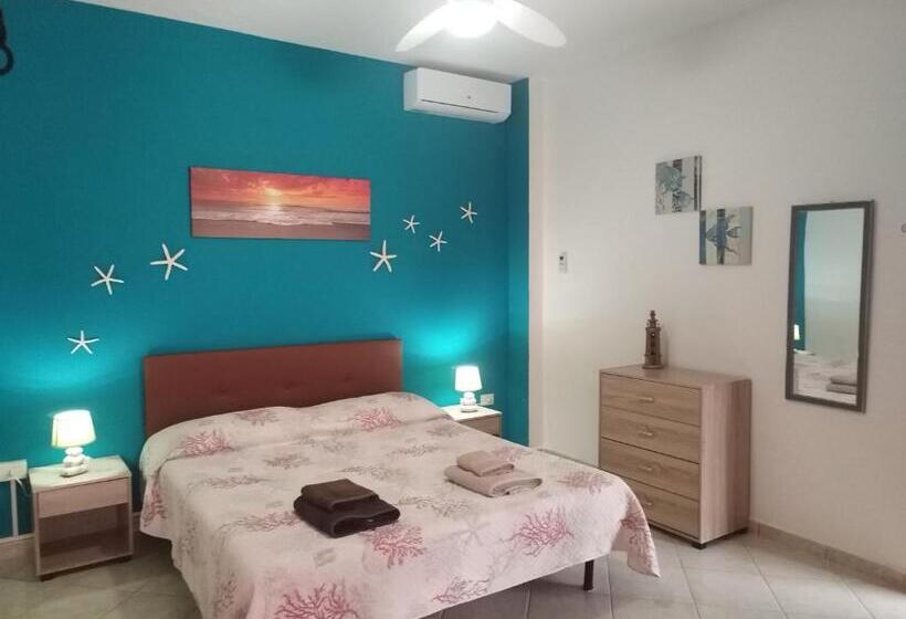 Standard room with outdoor bath, Bed & Breakfast Gli Alisei