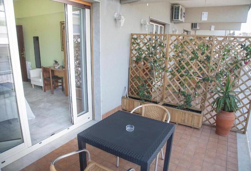 غرفة قياسية, Etna Sea House