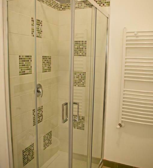 标准间, Olivarooms