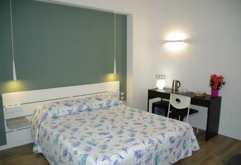 اتاق استاندارد, Travel House