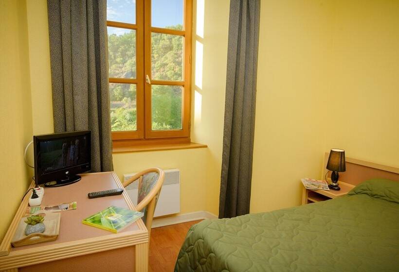 Номер Стандарт, Logis Hôtels   Hostellerie Des Lauriers   Hôtel Et Restaurant