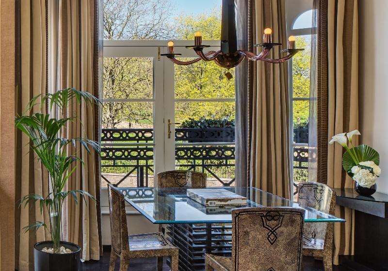 סוויטה, 60 Hyde Park Gate