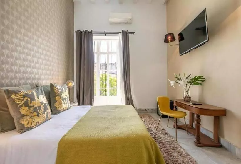 اتاق استاندارد سه نفره, Catedral Suites Jerez