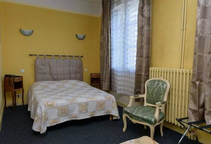 スタンダードトリプルルーム, Hôtel De La Cloche