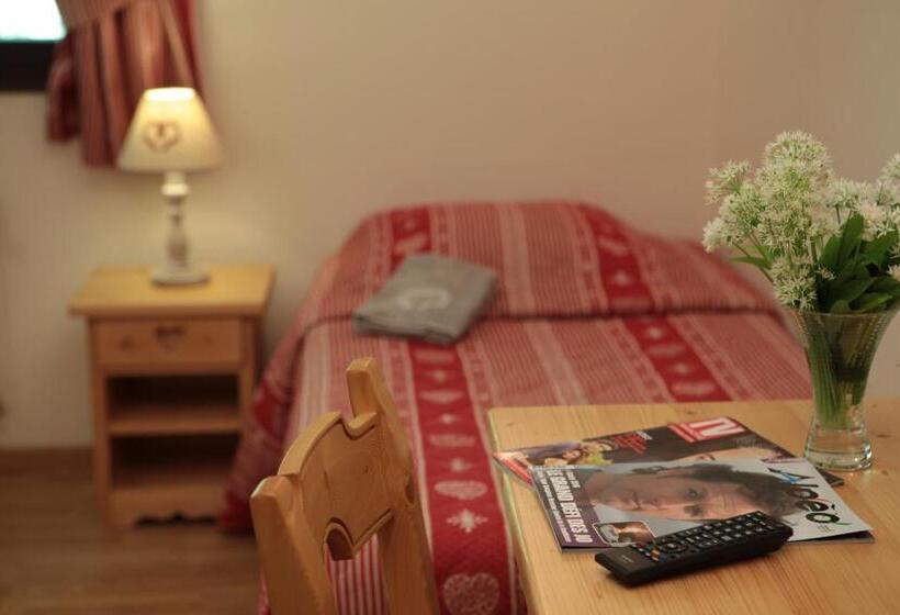 غرفة قياسية رباعية, Hôtel Et Appart'hôtel De L'hermitage