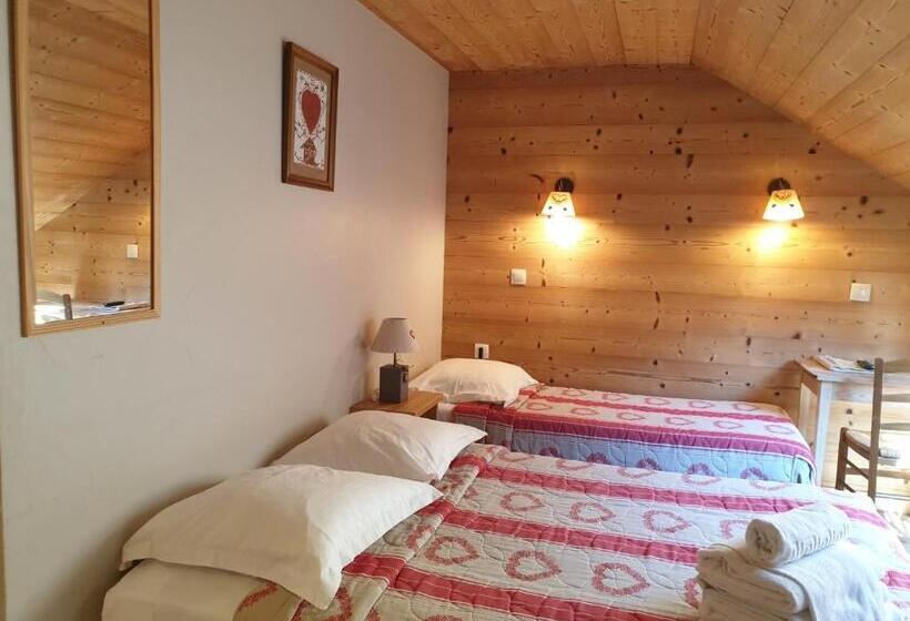 غرفة قياسية رباعية, Hôtel Et Appart'hôtel De L'hermitage