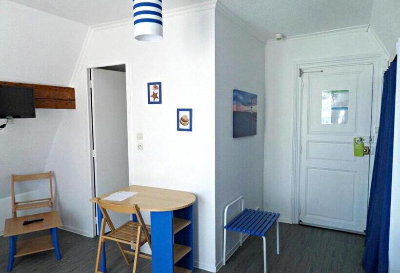 Номер Стандарт Трехместный, Le Chalet