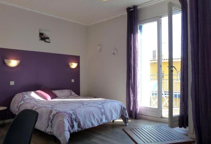 غرفة قياسية مطلّة علي البحر مزوَّدة بشُرفة, Le Chalet