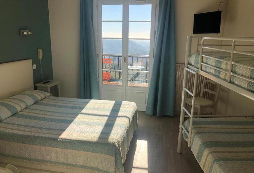 غرفة قياسية ثلاثية, Les Belles Terrasses