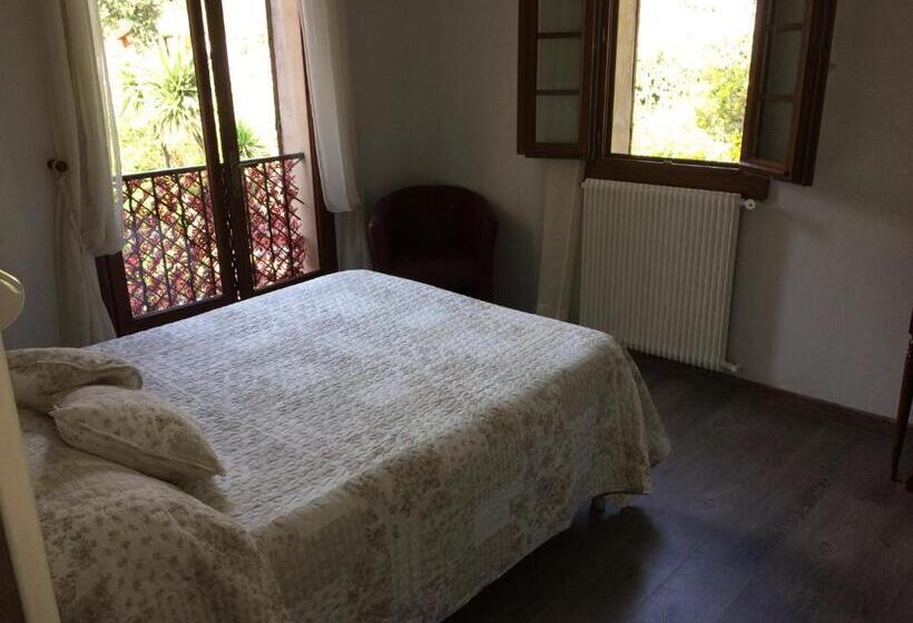 غرفة قياسية مطلّة علي الحديقة, Les Belles Terrasses