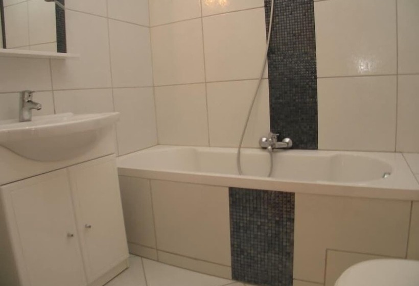 غرفة قياسية مطلّة علي البحر, Les Belles Terrasses