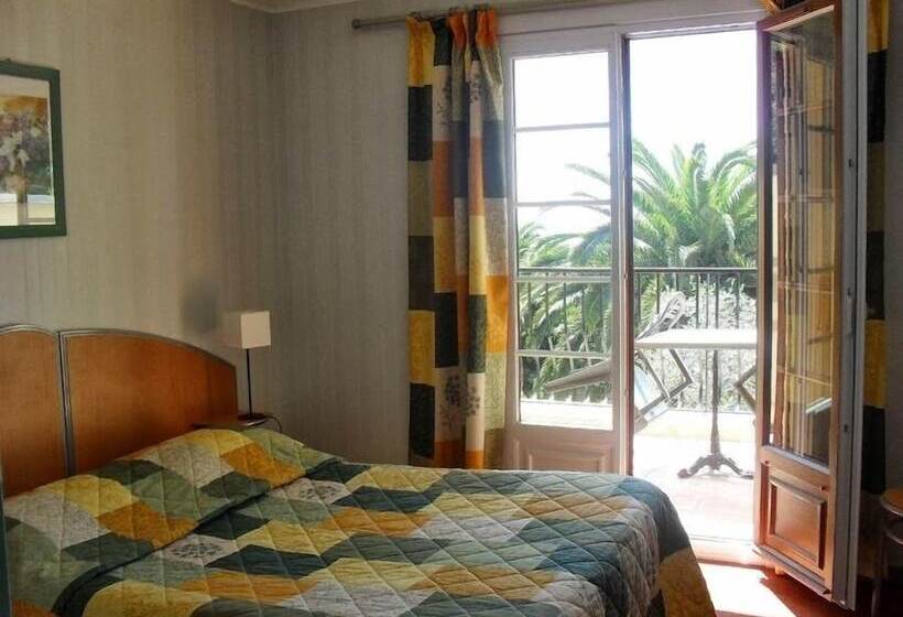 غرفة قياسية مطلّة علي البحر, Les Belles Terrasses