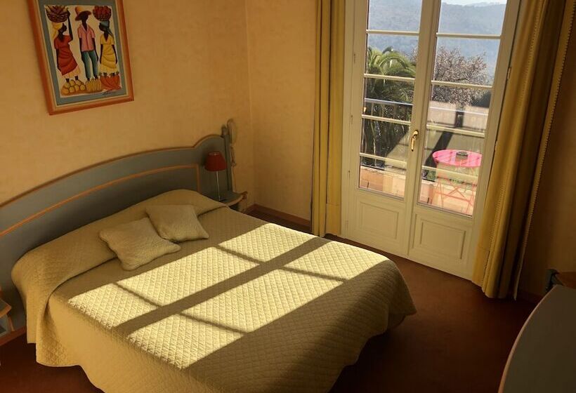 غرفة قياسية مطلّة علي البحر, Les Belles Terrasses