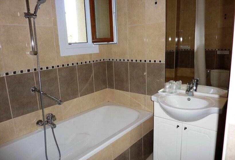 غرفة قياسية مطلّة علي الحديقة, Les Belles Terrasses