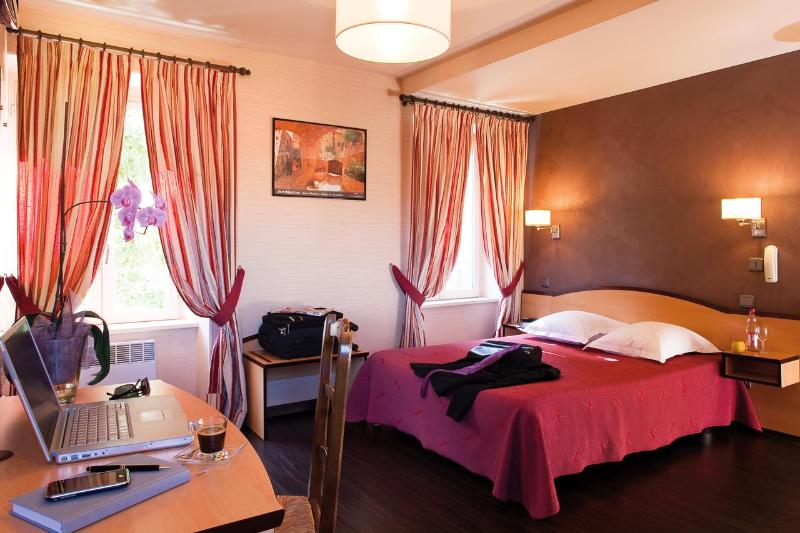 高级大房间, Logis Hôtel Restaurant Azalées