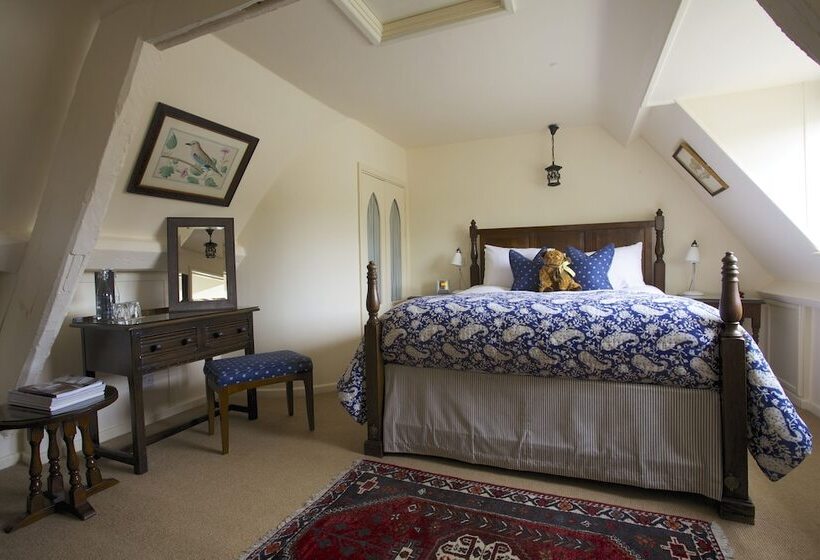 高级大房间, The Manor House