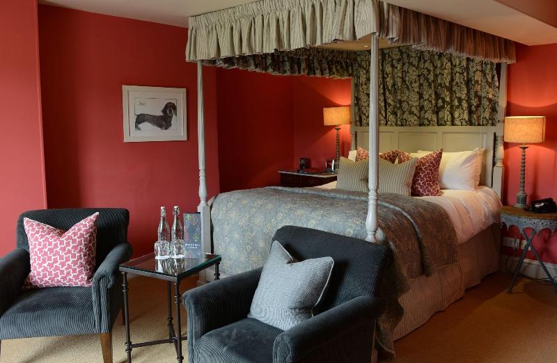 高级大房间, The Manor House