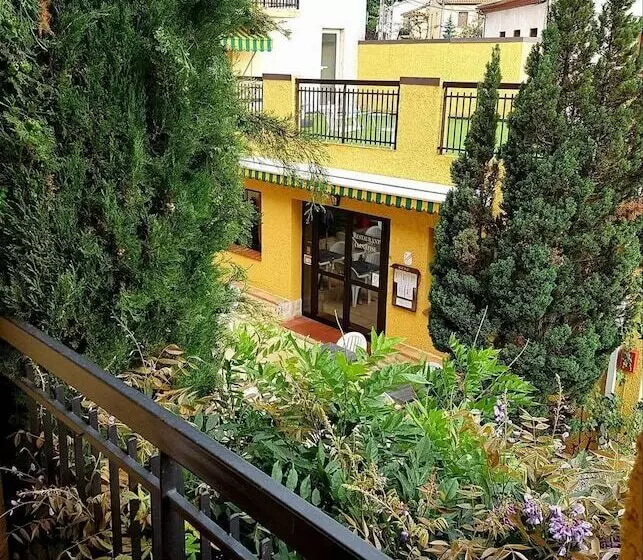 Standard-huone Parveke, Hôtel Princess