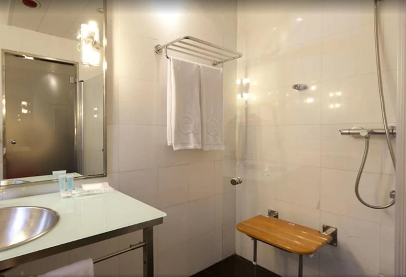 اتاق استاندارد, Quatro Puerta Del Sol