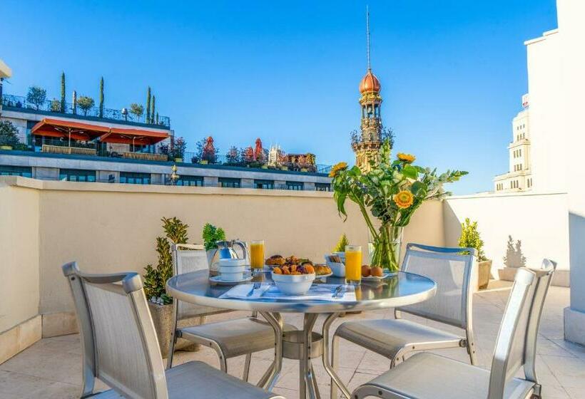 اتاق سوپریور, Quatro Puerta Del Sol