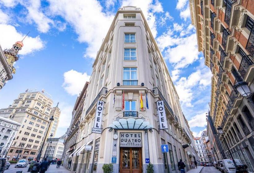 اتاق استاندارد چهار تخته, Quatro Puerta Del Sol