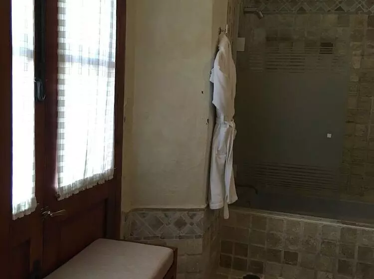 سوییت جونیور, Quinta Luna