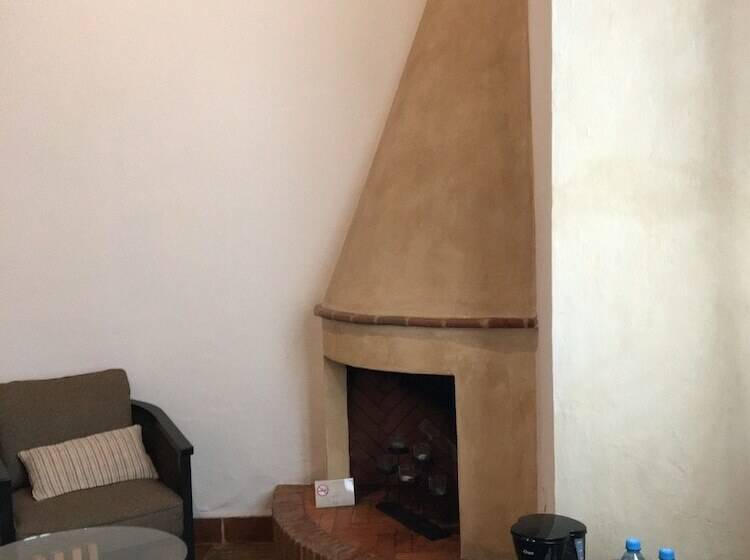 جناح جونيور, Quinta Luna