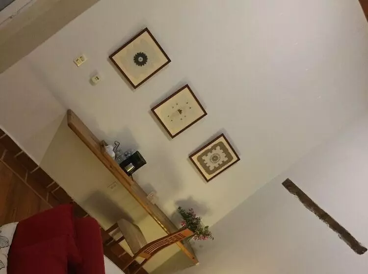 سوئیت پرزیدنت, Quinta Luna