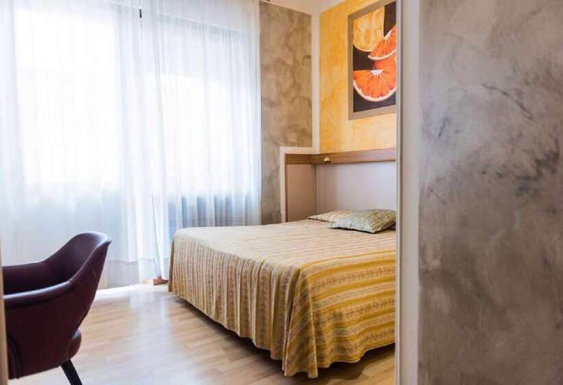 スタンダードルーム, Royal