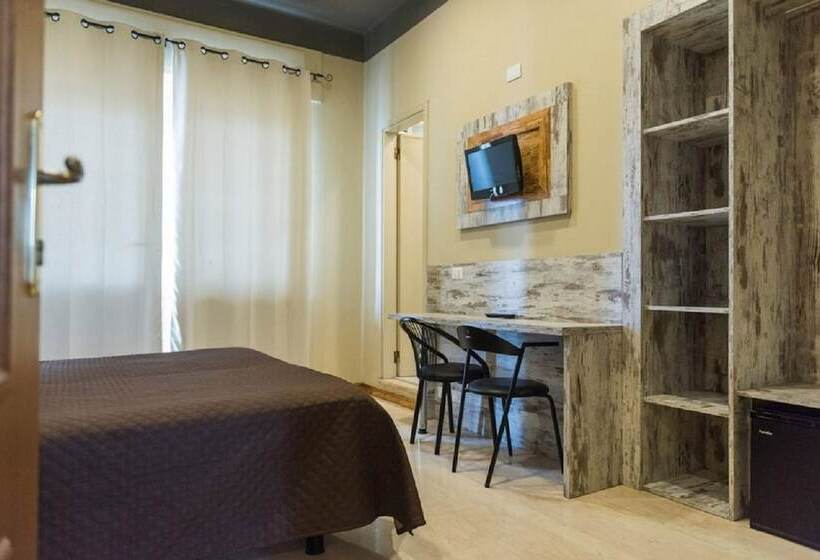 スタンダードルーム, Royal