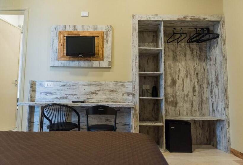 スタンダードルーム, Royal