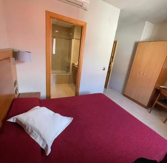 اتاق استاندارد, Sant Celoni
